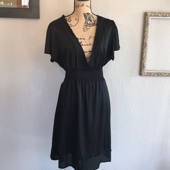 BCBGMaxAzria Dresses & Skirts - BCBG Silk Black Dress Size Large